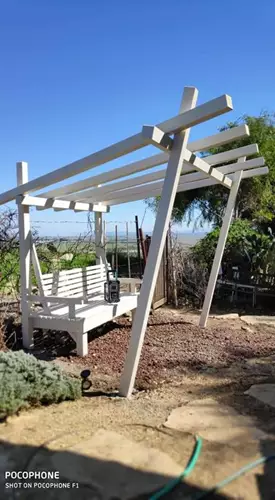 בניית ספסל מעץ